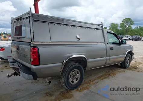 2003 Chevrolet Silverado 1500 Work Truck z USA, uszkodzony, nr VIN 1GCEC14X83Z119697